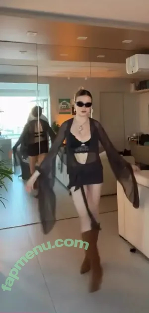 Liv Resenhas / livresenhas / livssecretlifefree nude photo #0149