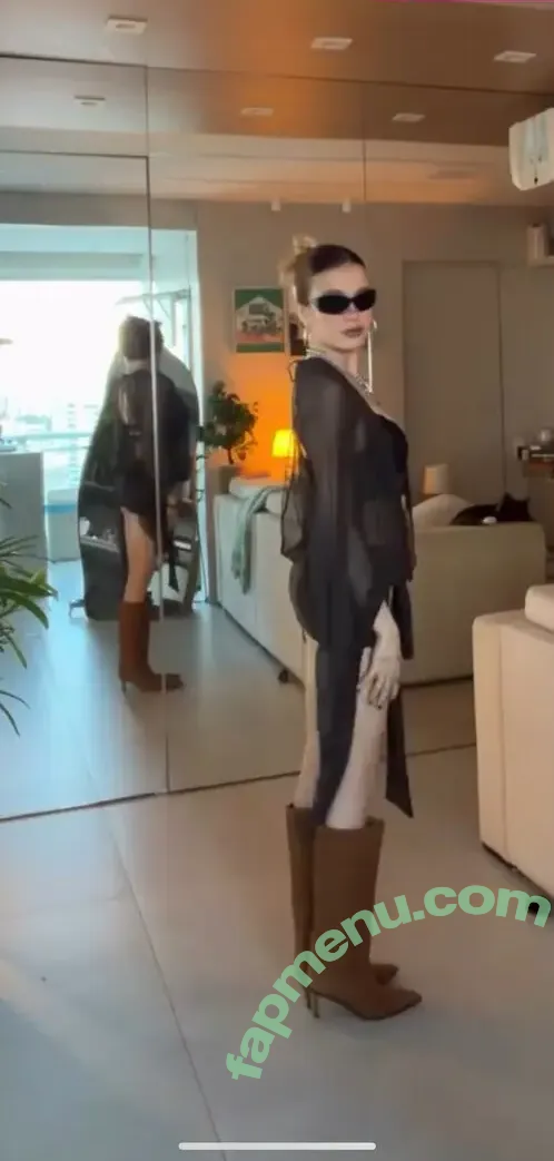 Liv Resenhas nude photo #0148 (livresenhas / livssecretlifefree)