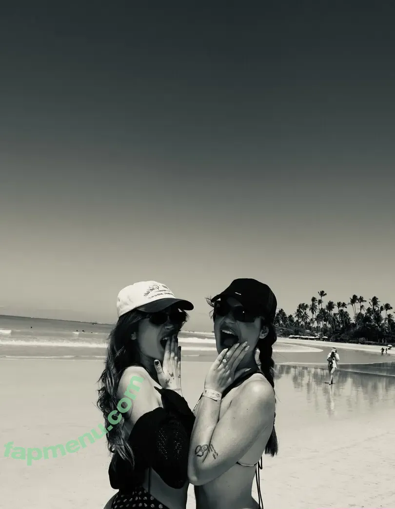 Liv Resenhas nude photo #0171 (livresenhas / livssecretlifefree)