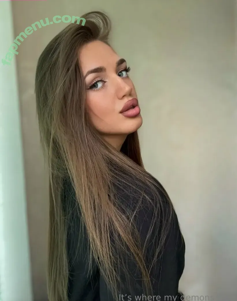 liv_rise nude photo #0055 (liv_rise)