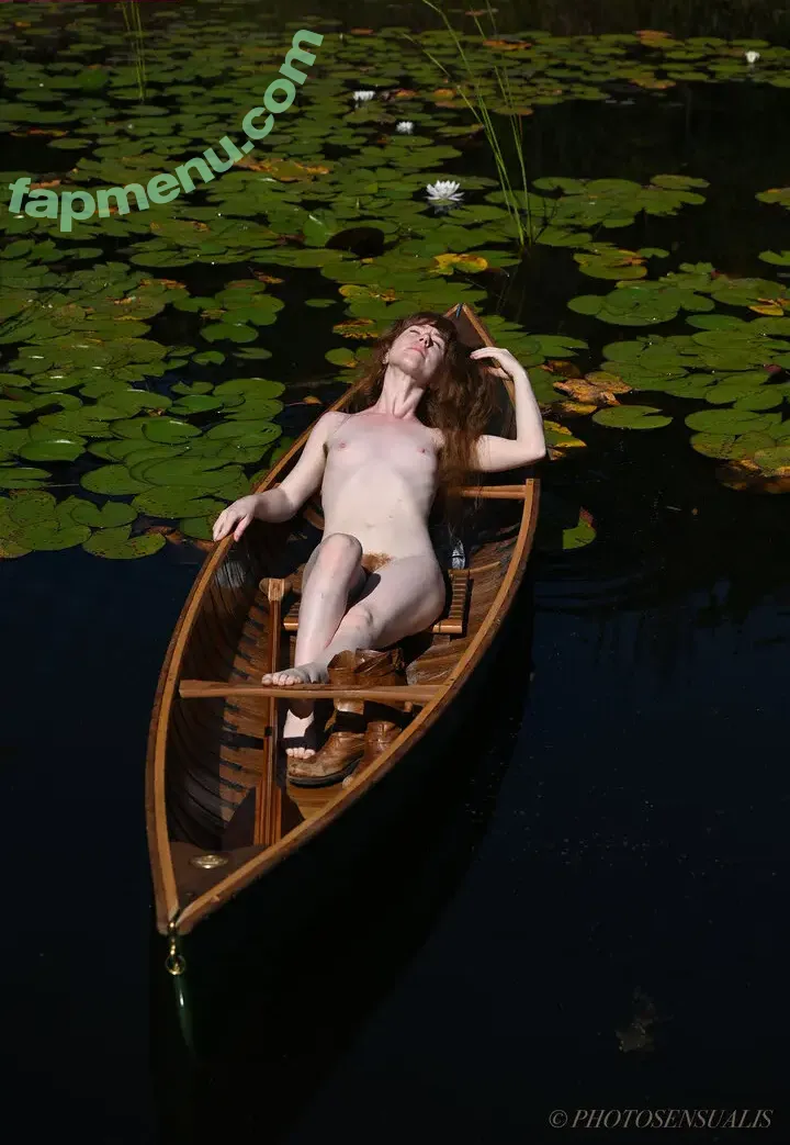 Liv Sage nude photo #0671 (asmallwoman / livsage)