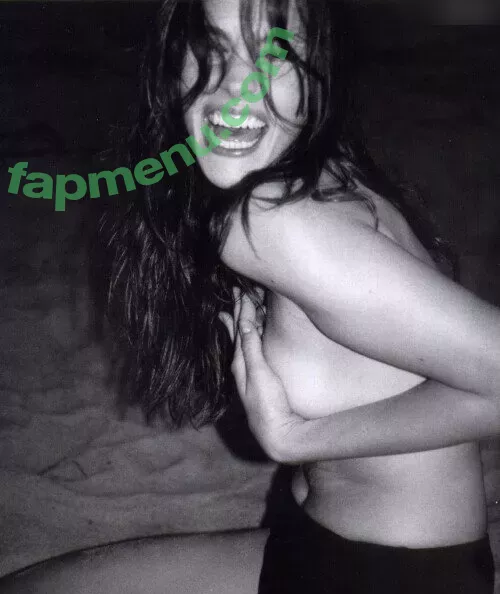 Liv Tyler nude photo #0161 (livtyler / livtyler0580 / misslivalittle)