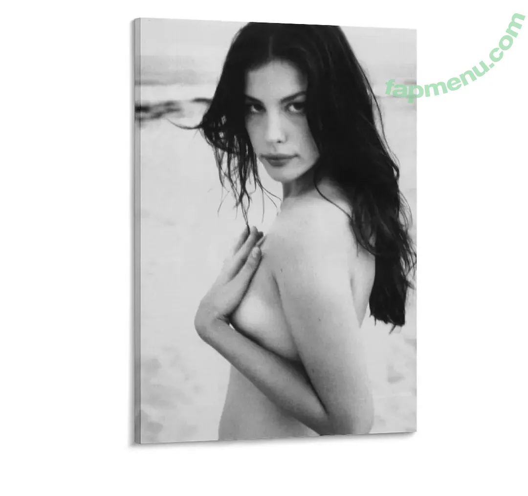 Liv Tyler nude photo #0309 (livtyler / misslivalittle)