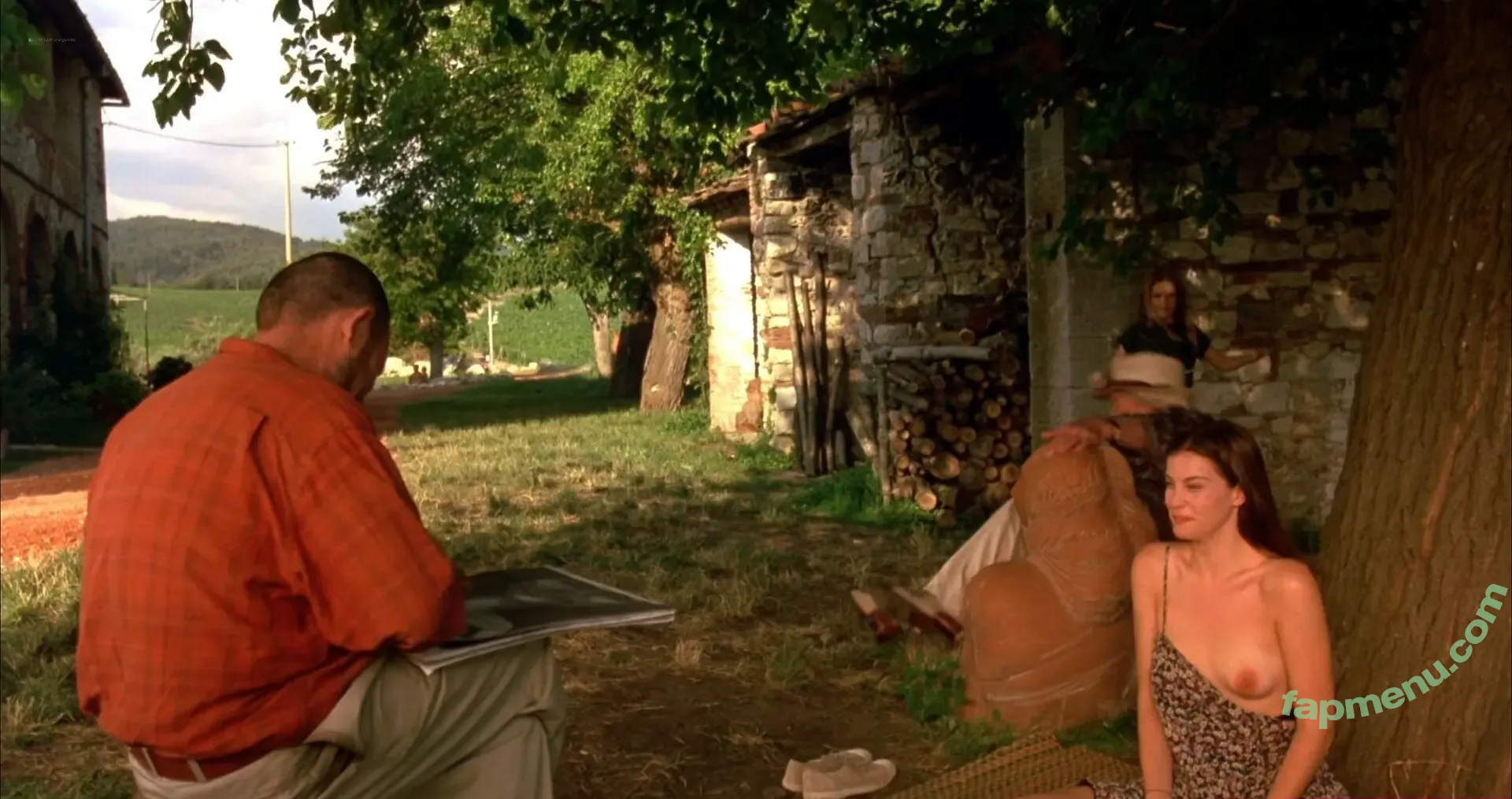 Liv Tyler nude photo #0320 (livtyler / livtyler0580 / misslivalittle)