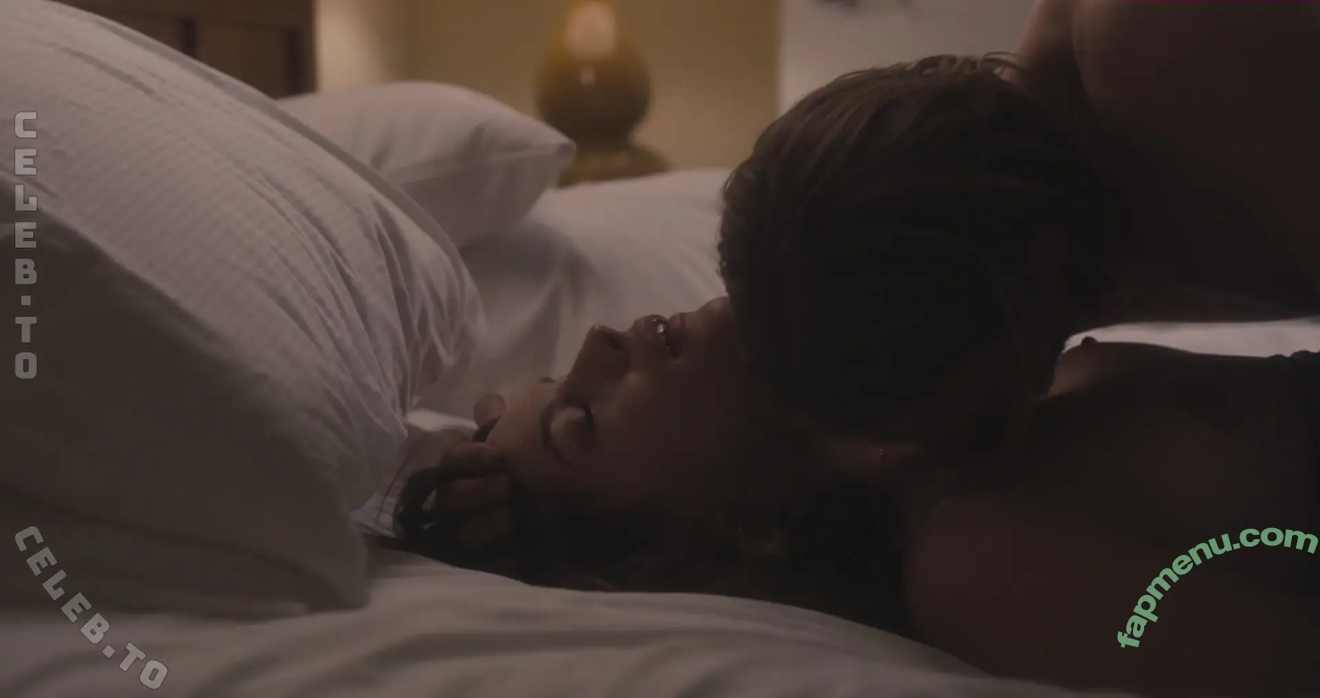 Liv Tyler nude photo #0329 (livtyler / livtyler0580 / misslivalittle)