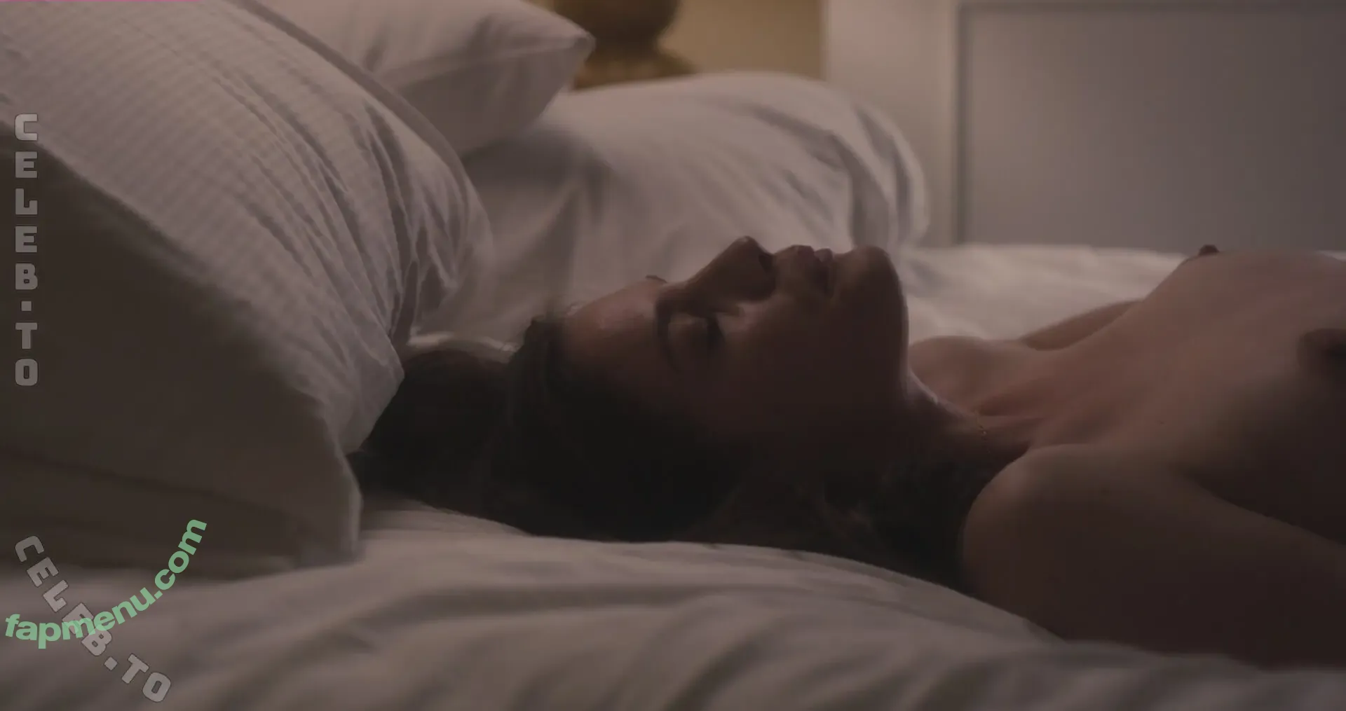 Liv Tyler nude photo #0330 (livtyler / livtyler0580 / misslivalittle)