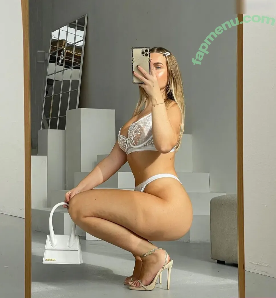 liv.yah nude photo #0054 (liv.yah)