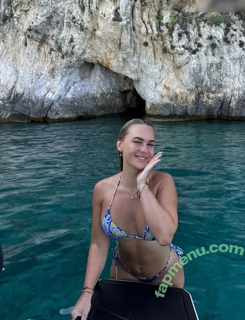 liv.yah nude photo #0141 (liv.yah)