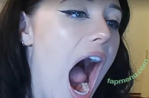 LivBev / Liv Bevan / livscopes nude photo #0160