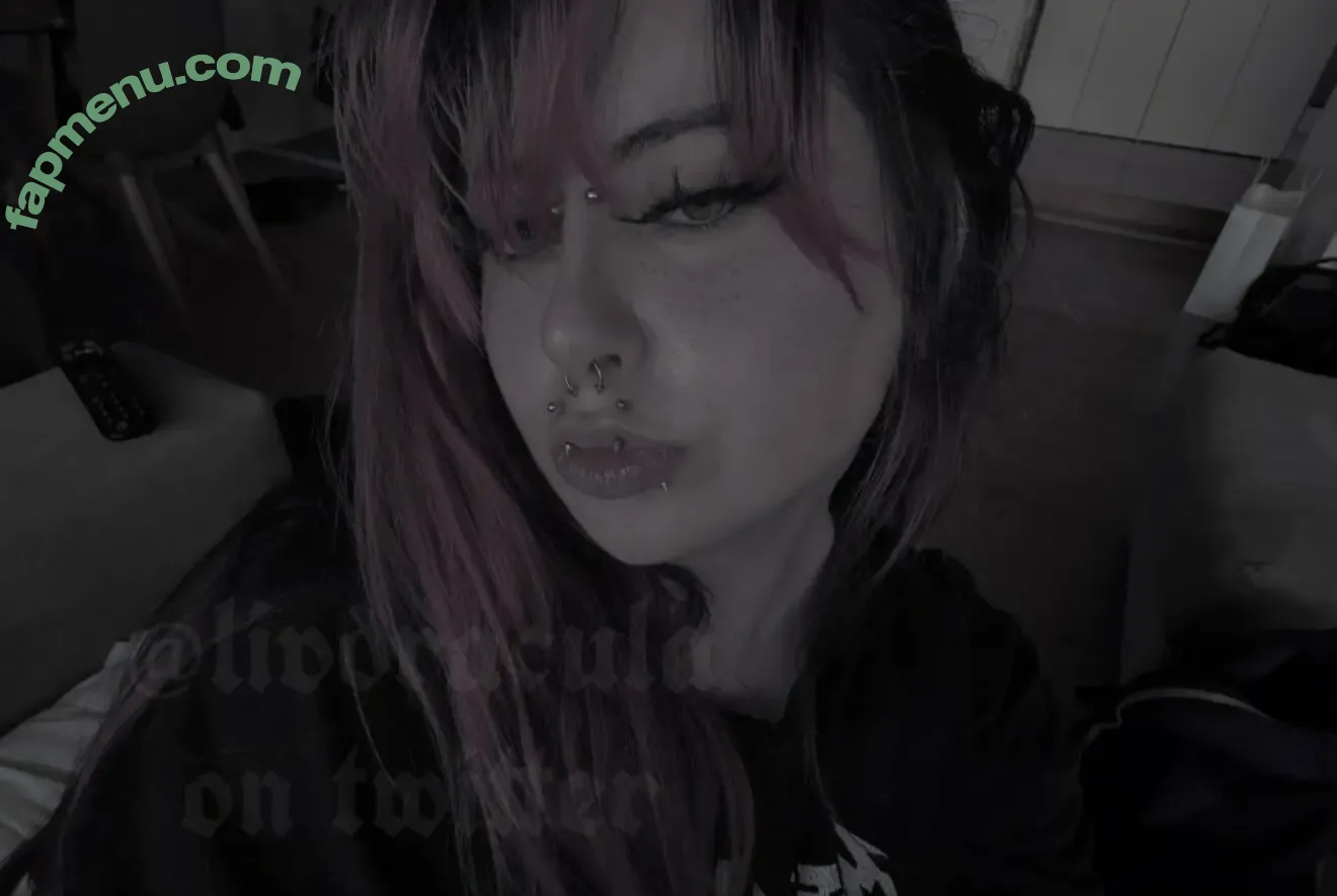 Livdracula nude photo #0071 (vampireofyourdreams)