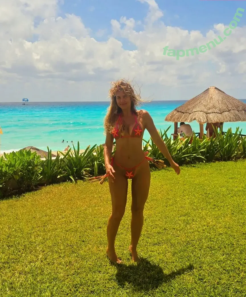 Lívia Andrade nude photo #0398 (Livia Andrade / liviaandradereal)