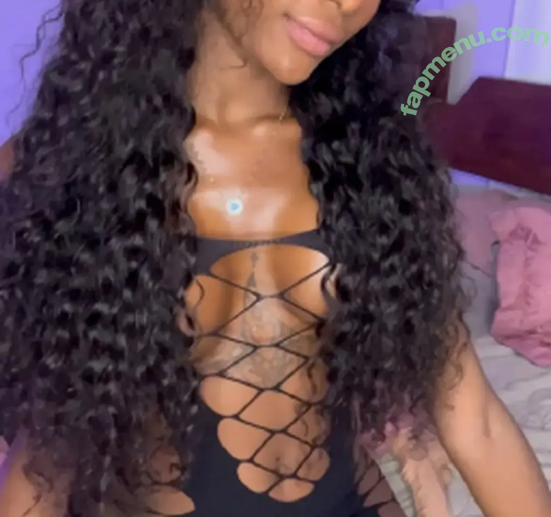 Livia Santana nude photo #0095 (liviia_santana_ / misslsantana)