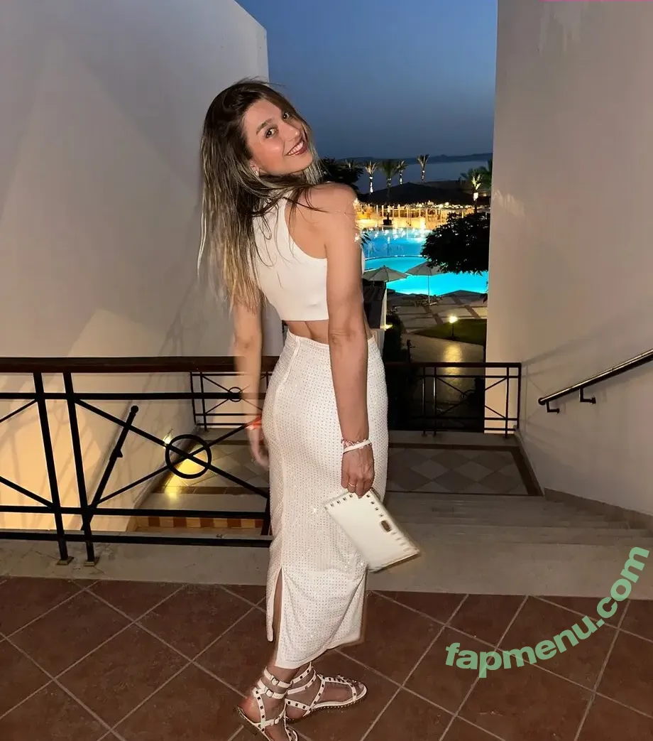 Livia Tresoldi nude photo #0008 (liviatresoldi)