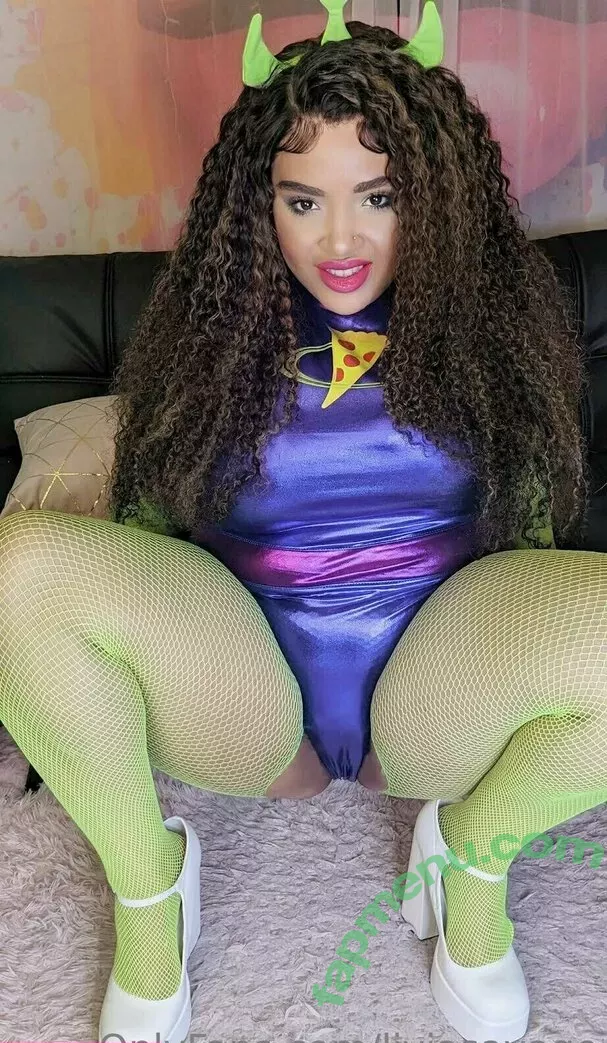 liviasavage nude photo #0335 (itslivsavage)