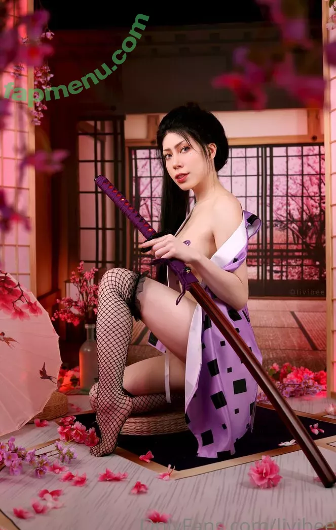 Livibee nude photo #0080 (Simp Chat / livibeeee)