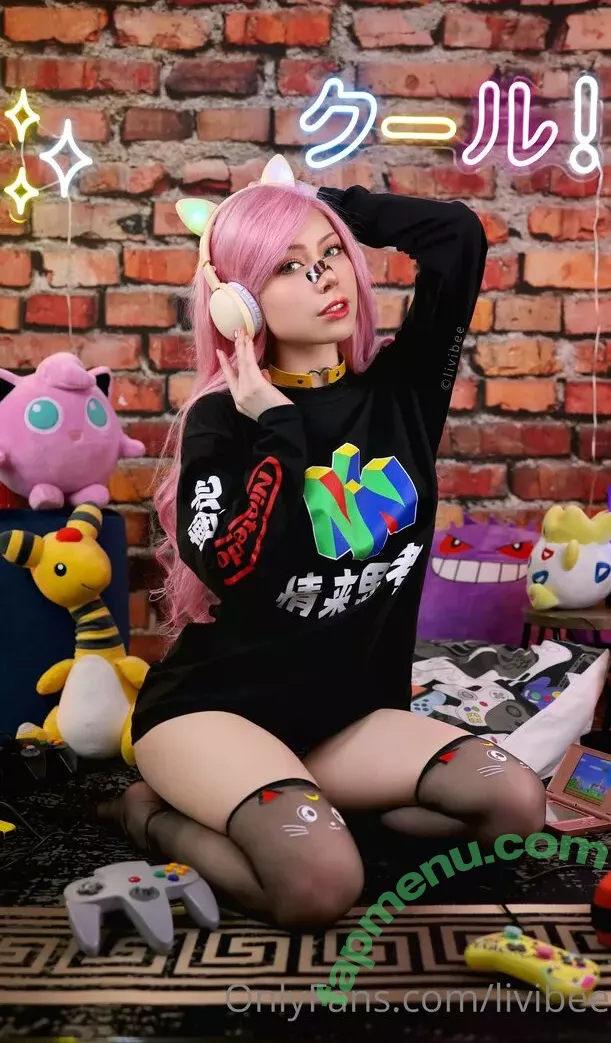 Livibee nude photo #0088 (Simp Chat / livibeeee)