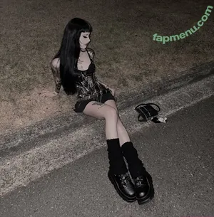 livindeadyaz nude photo #0100