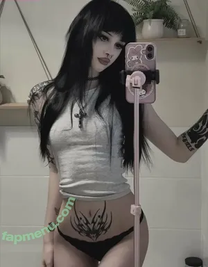 livindeadyaz nude photo #0125