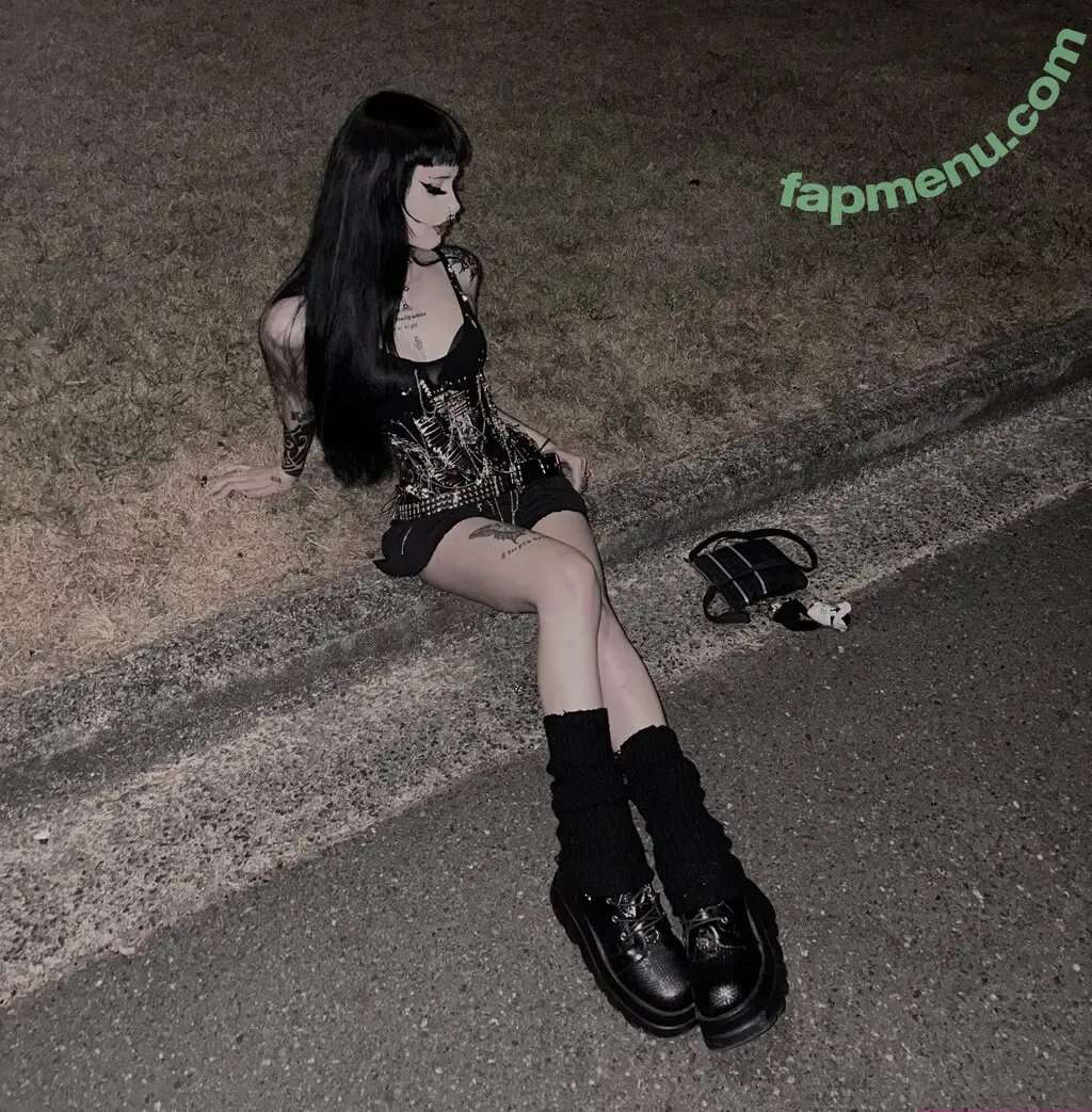 livindeadyaz nude photo #0100 (livindeadyaz)