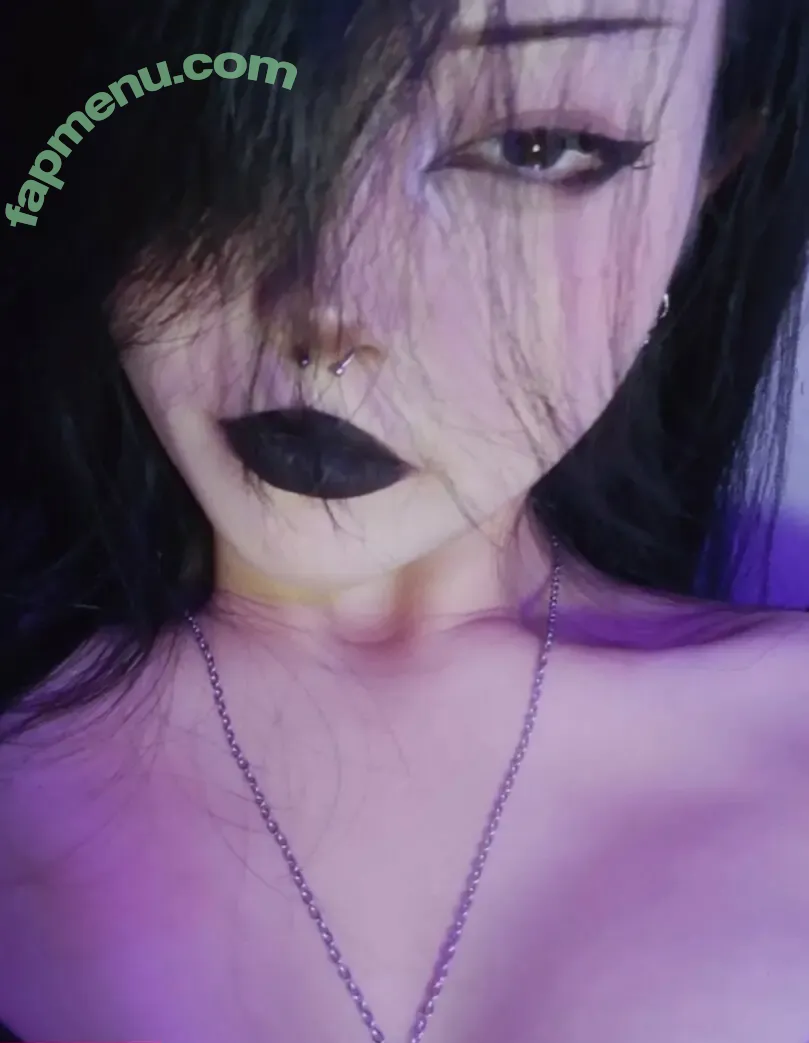 Livingdead_kev nude photo #0030 (kev / monstermama94)