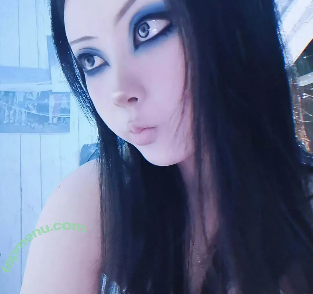 Livingdead_kev nude photo #0161 (kev / monstermama94)