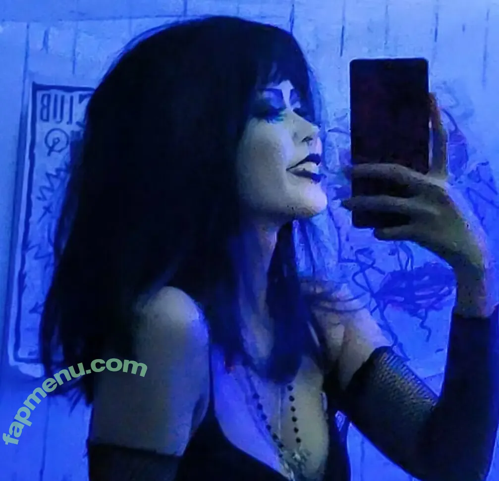 Livingdead_kev nude photo #0197 (kev / monstermama94)