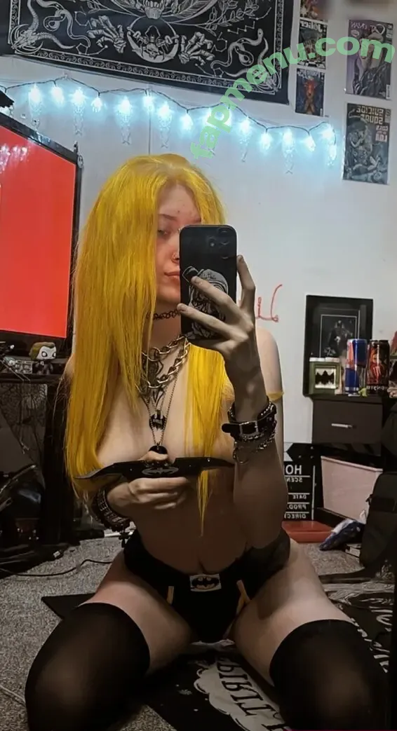 LivingDeadGothh nude photo #0012 (that_dead_goth)