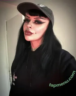 Livingdeadgxrl / livingdeadgirlofficial nude photo #0005