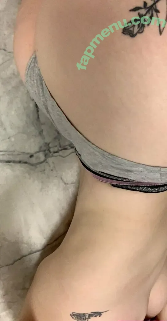 livmccallfree nude photo #0002 (livmccaffrey)