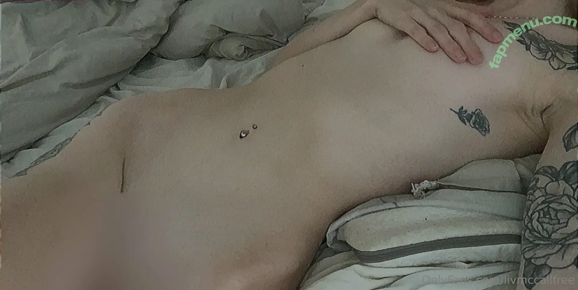 livmccallfree nude photo #0013 (livmccaffrey)