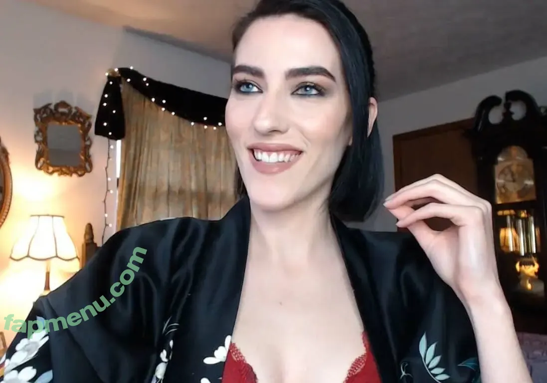 LivRoyale nude photo #0003 (liv_royale)
