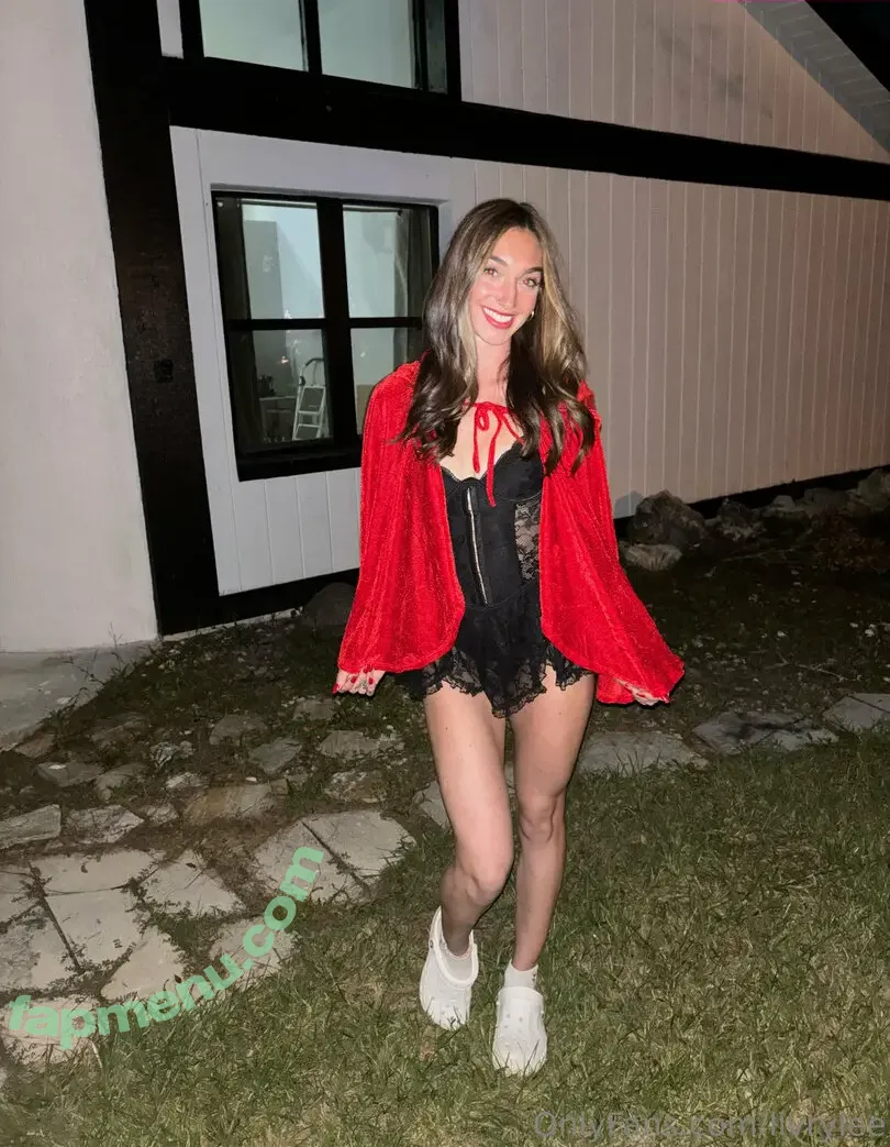 livrylee nude photo #0040 (liv.rylee)