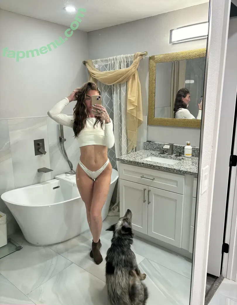 livrylee nude photo #0047 (liv.rylee)