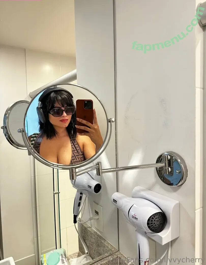 livvycherry nude photo #0018 (livvycherryx)