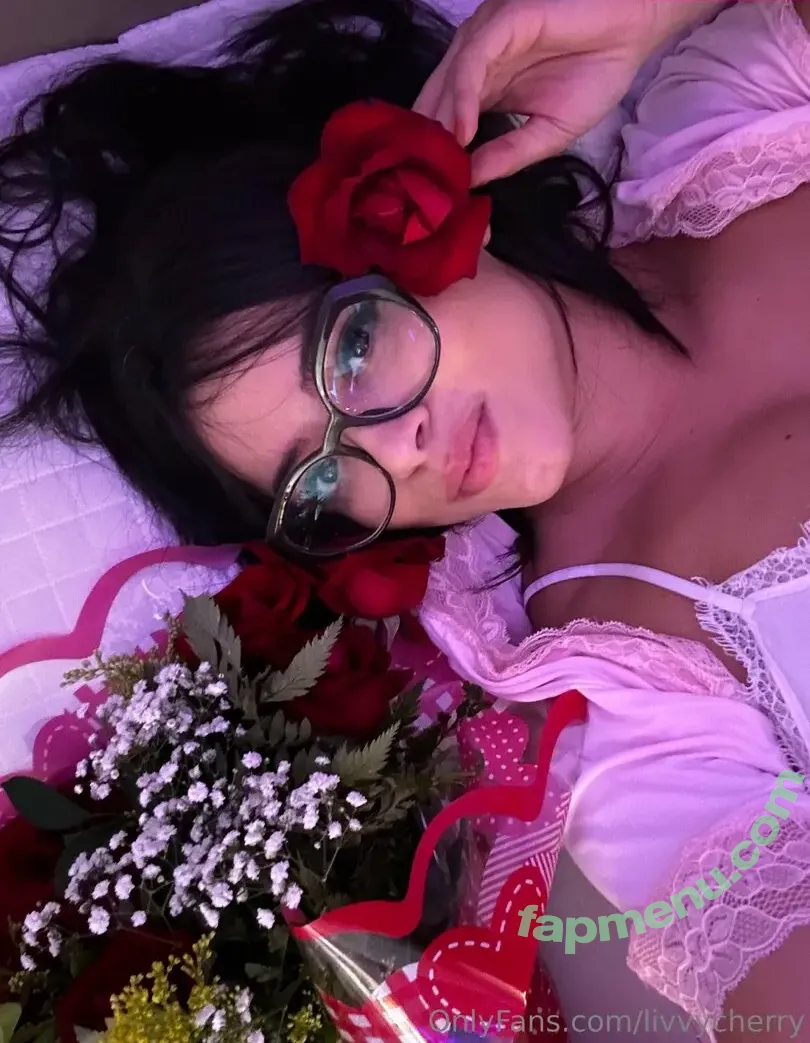 livvycherry nude photo #0035 (livvycherryx)