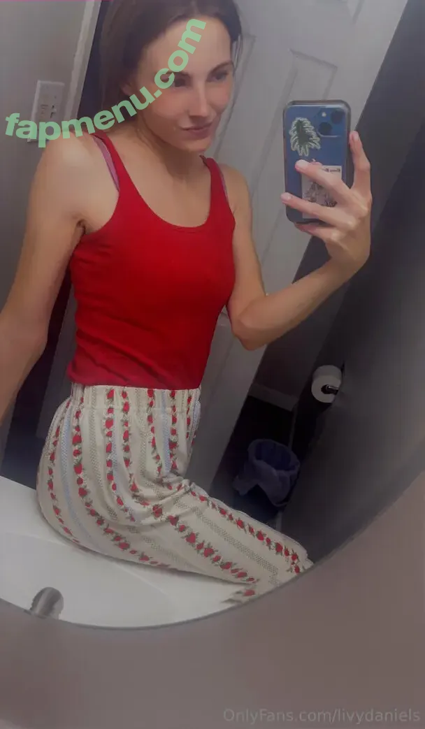 livydaniels nude photo #0006 (liv.daniels_)