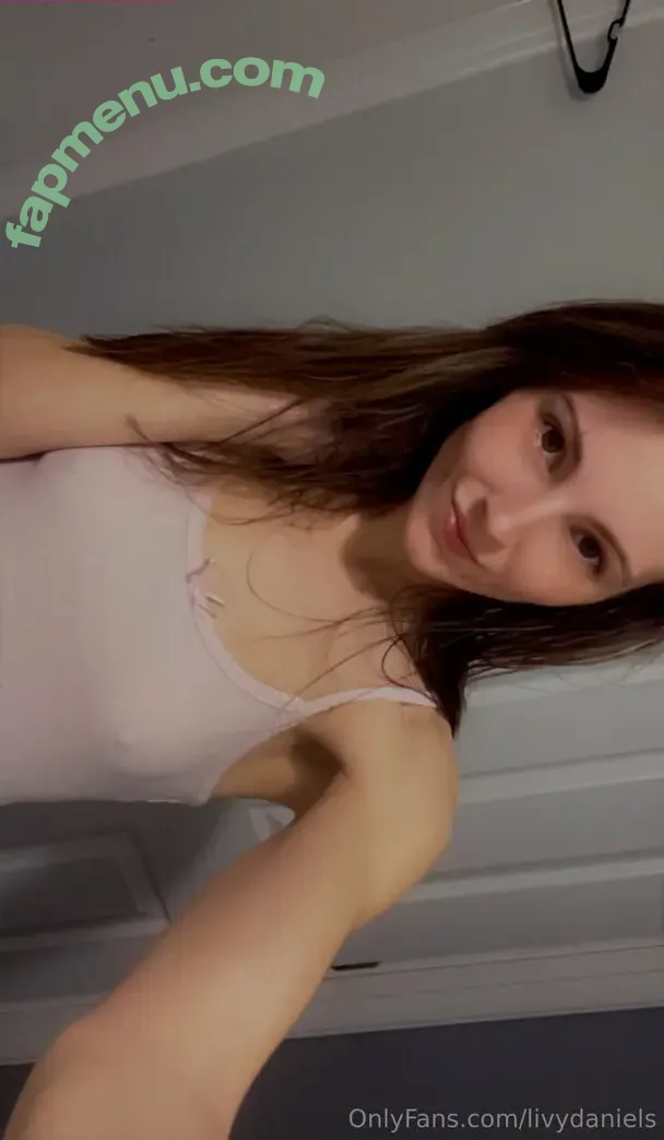 livydaniels nude photo #0016 (liv.daniels_)