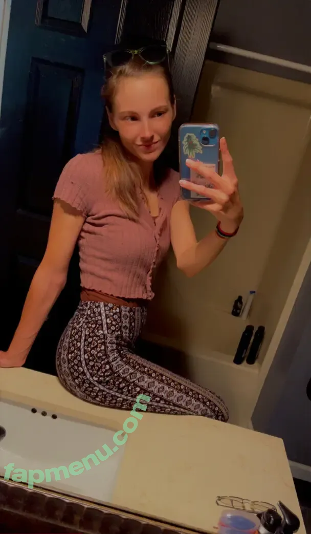 livydaniels nude photo #0019 (liv.daniels_)