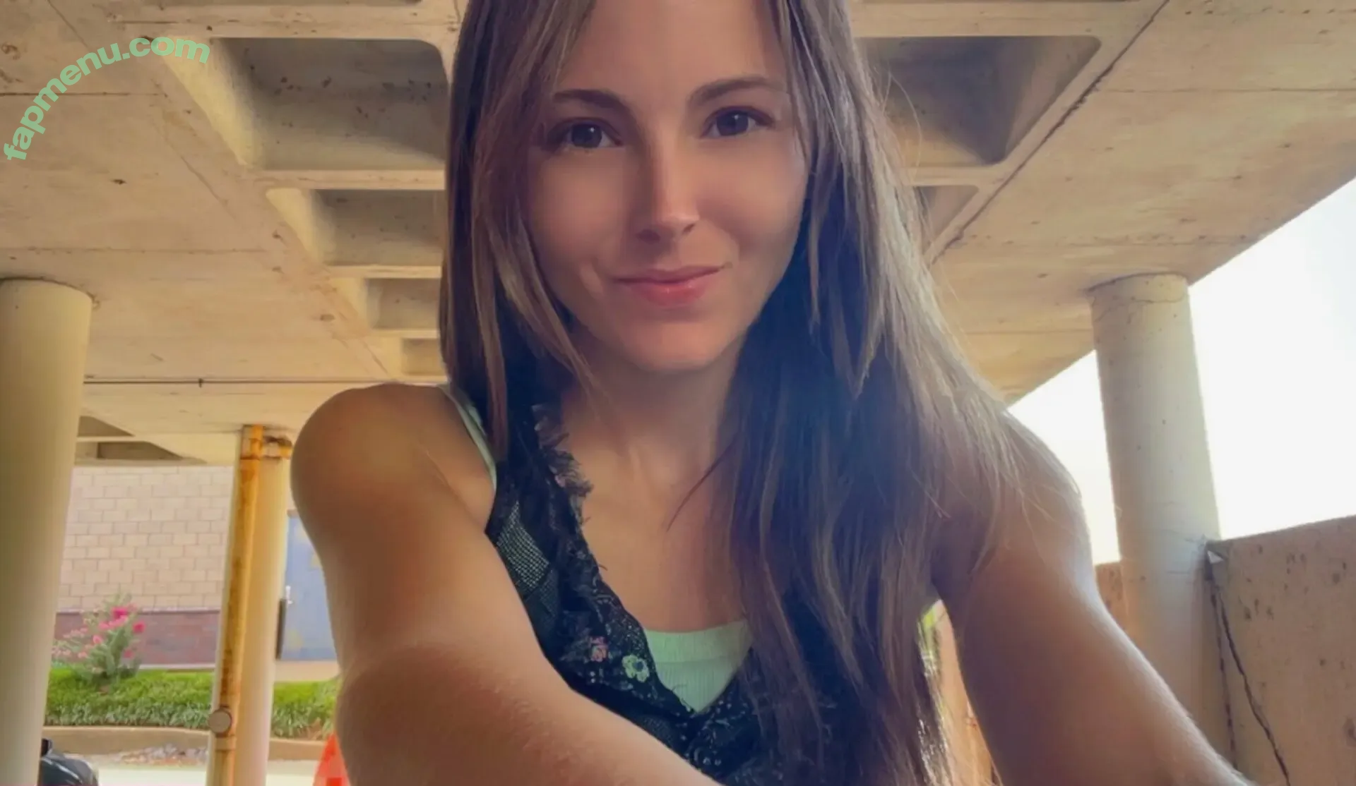 livydaniels nude photo #0038 (liv.daniels_)