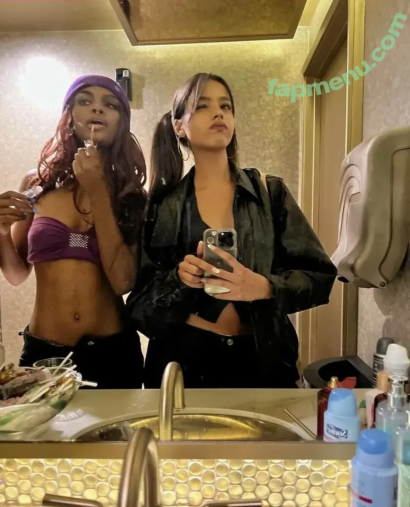 Liya Joelle nude photo #0156 (liyajoelle)