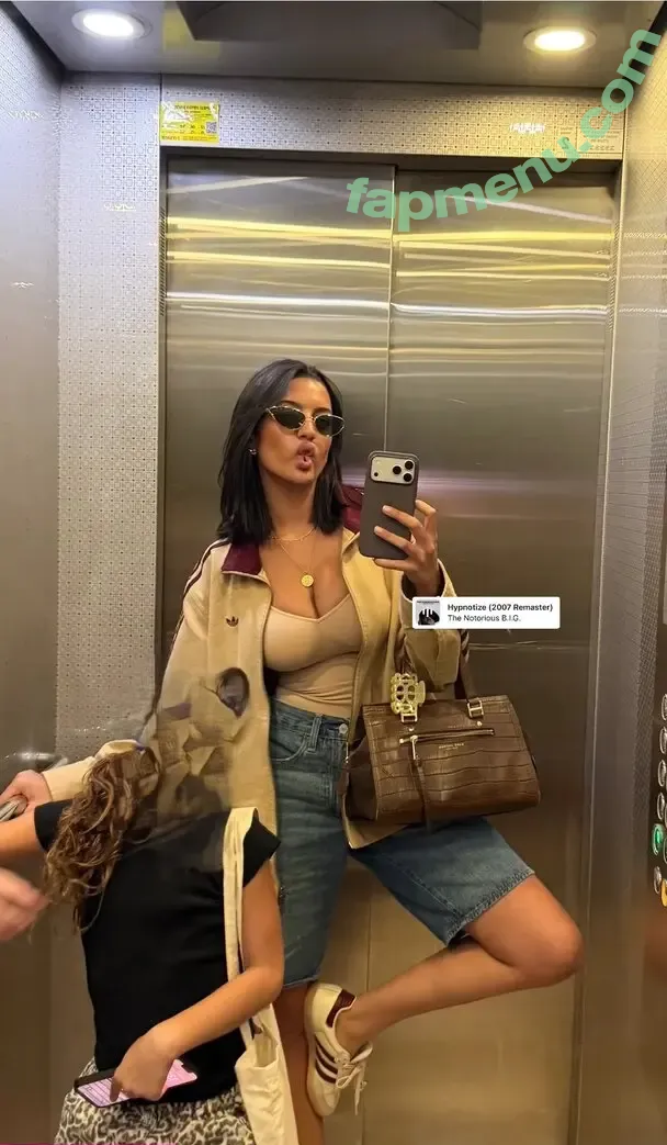 liyamizrahii nude photo #0106 (liyamizrahii)