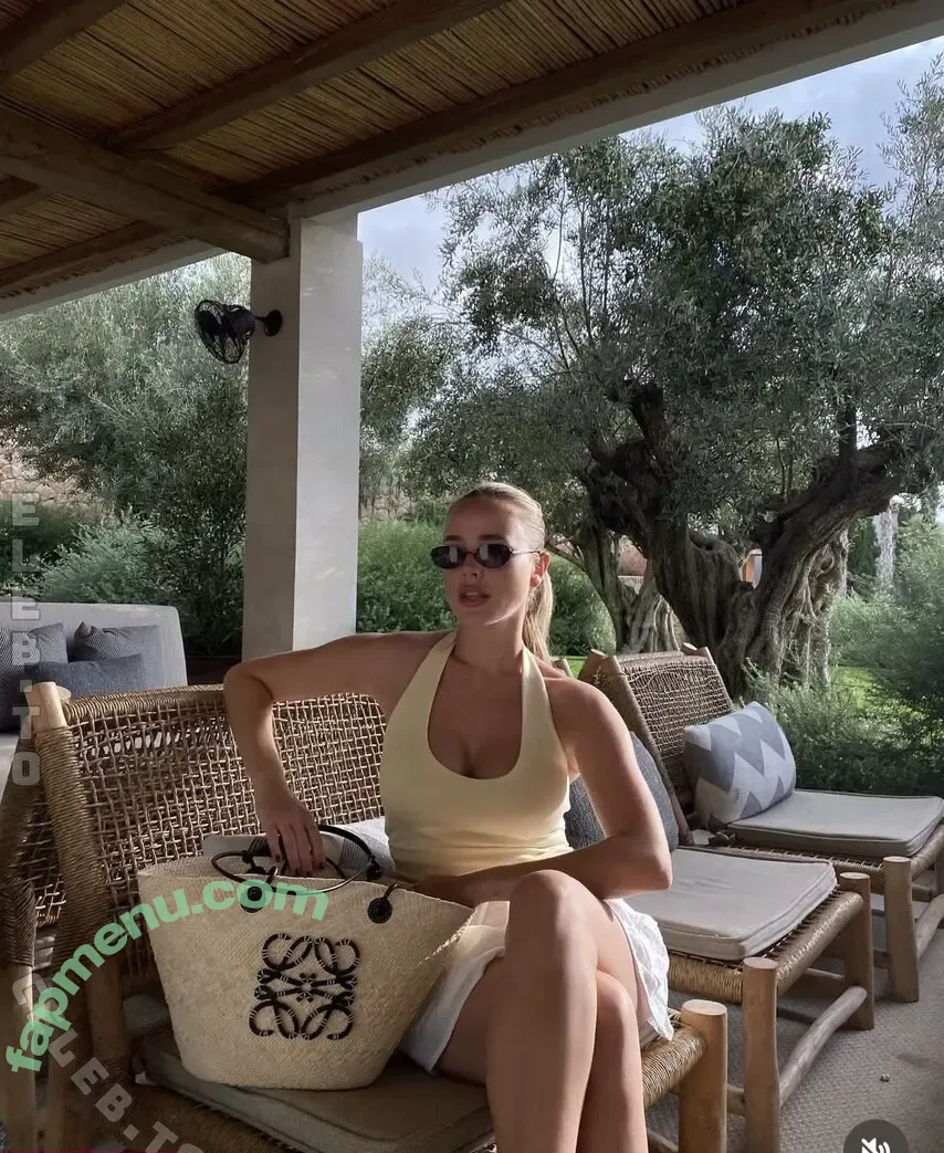 Liz Kaeber nude photo #0037 (lizkaeber)