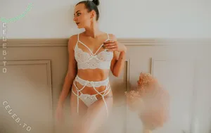 Liz Snowfoot / liz_snowfoot nude photo #0021