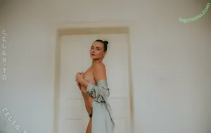 Liz Snowfoot / liz_snowfoot nude photo #0030