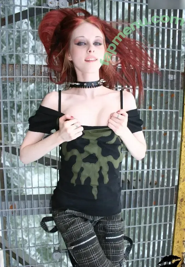 Liz Vicious nude photo #0279 (MissLizVicious / iheartlizvicious / livingdeadgh0ul)