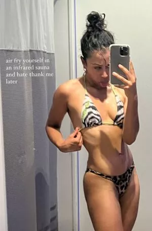 Liza Koshy / lizakoshy nude photo #0042