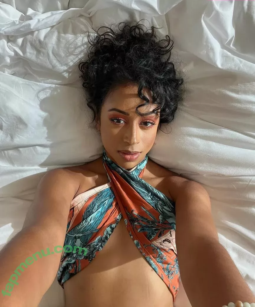 Liza Koshy nude photo #0043 (lizakoshy)