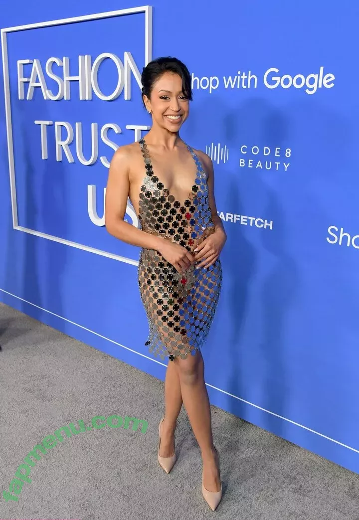 Liza Koshy nude photo #0088 (lizakoshy)