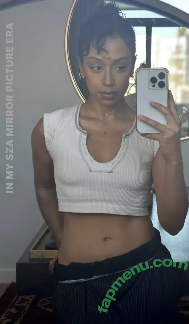 Liza Koshy nude photo #0096 (lizakoshy)