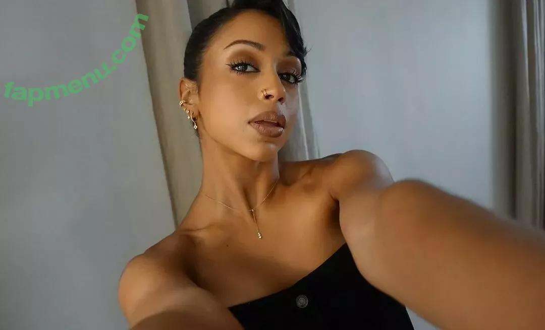 Liza Koshy nude photo #0098 (lizakoshy)